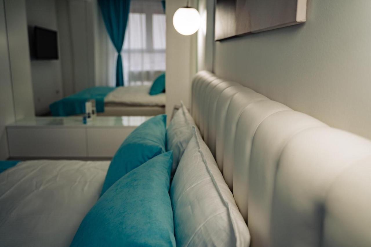 Turcoazlux Apartments Oradea Eksteriør bilde